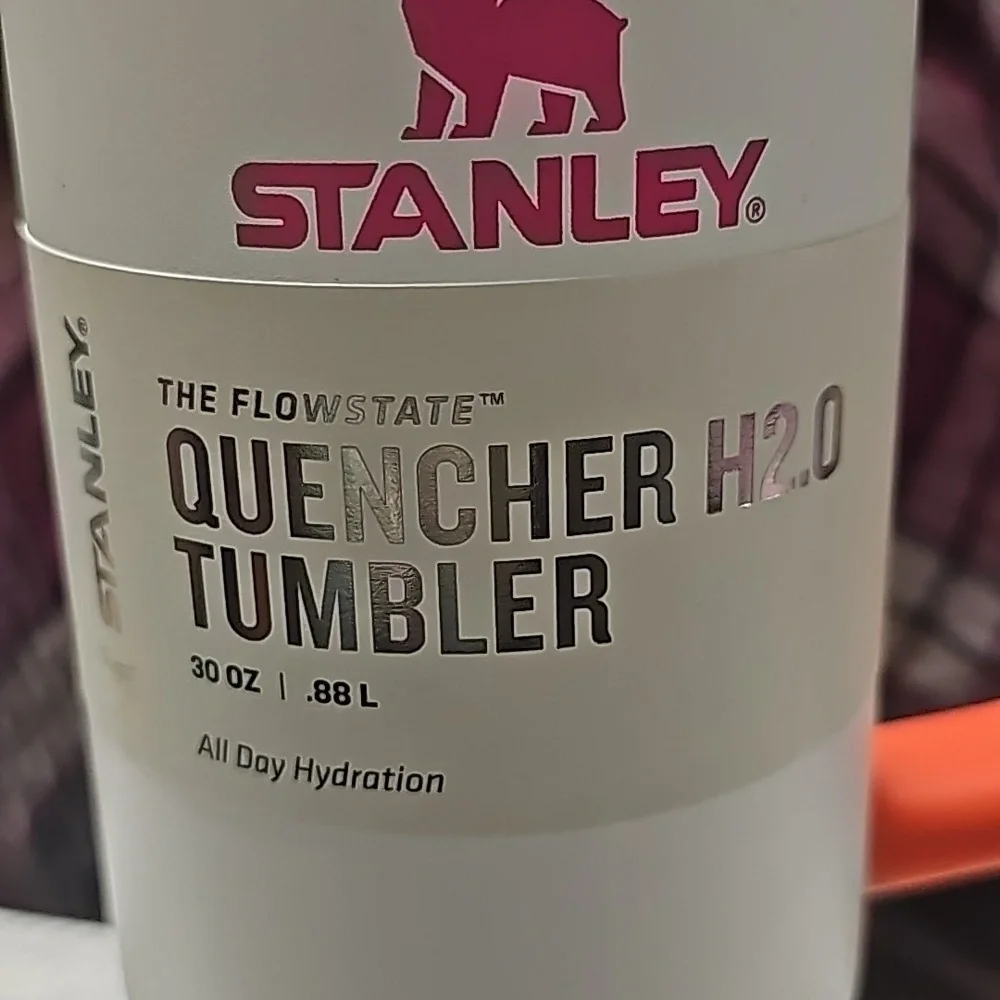 Stanley White Neon 30 oz. Tumbler - New - Picture 2 of 6